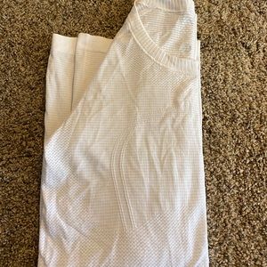 Lululemon Women’s Swiftly tech long sleeve